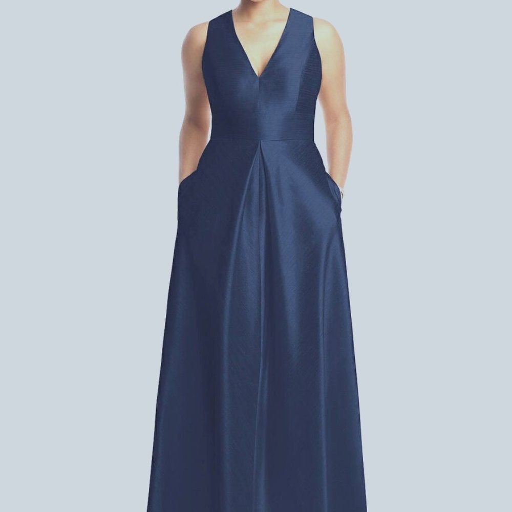 ALFRED SUNG Dupioni Pleat A-Line Gown (Navy Blue)(22W)